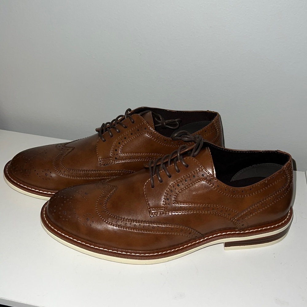 Reaction Kenneth Cole - Clyde flex lace up wing tip shoes NEW cognac